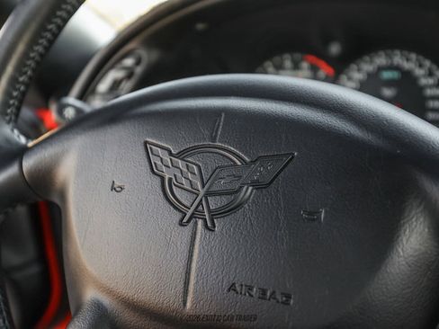 Used 2000 Chevrolet Corvette Coupe w/ Lighting Pkg RWD image 38