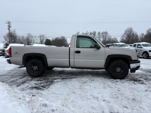 Used 2006 Chevrolet Silverado 1500 W/T image 5