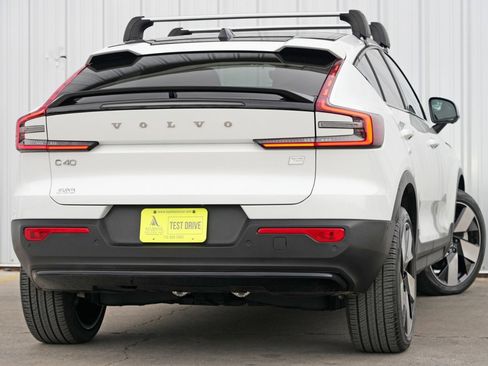 Used 2023 Volvo C40 P8 Recharge Ultimate w/ Protection Package Premier image 4