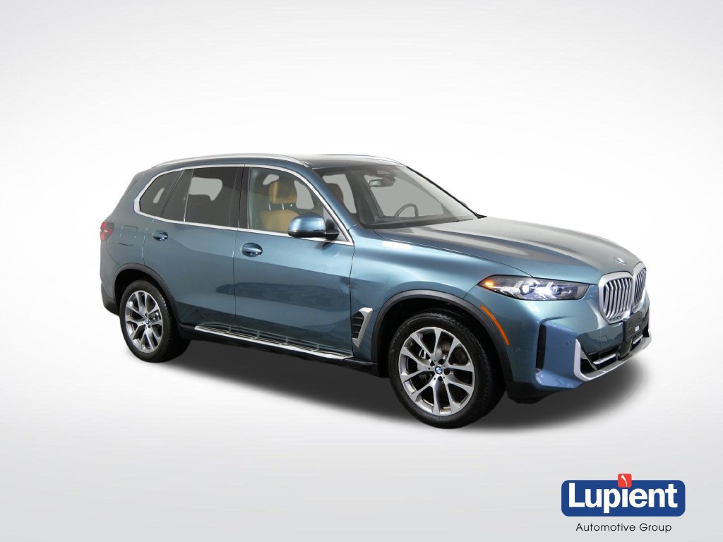 Used 2024 BMW X5 xDrive40i AWD/4WD image 1