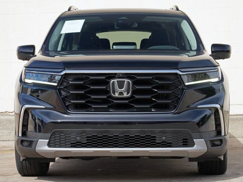 Used 2023 Honda Pilot Elite image 7