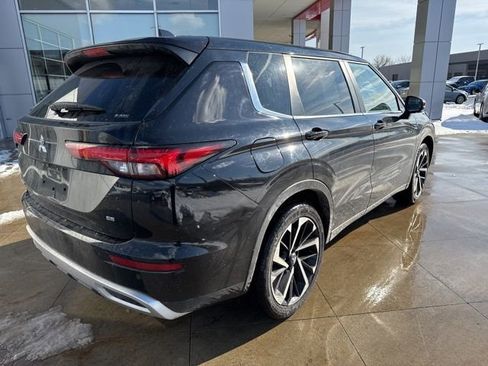 Used 2024 Mitsubishi Outlander SE image 7