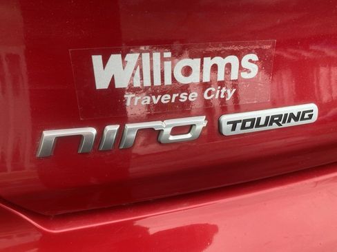 Used 2019 Kia Niro S Touring image 12