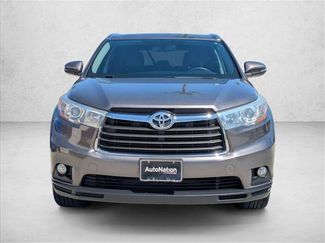 Used 2015 Toyota Highlander XLE video 3