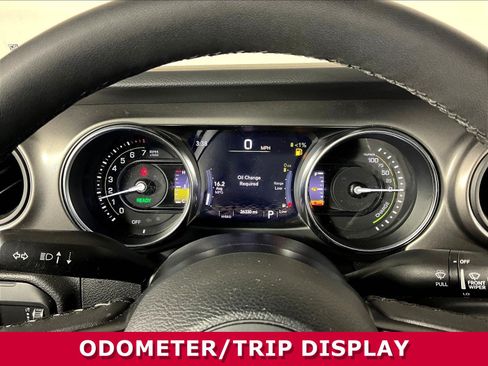 Used 2023 Jeep Wrangler Unlimited w/ Cold Weather Group AWD/4WD image 13