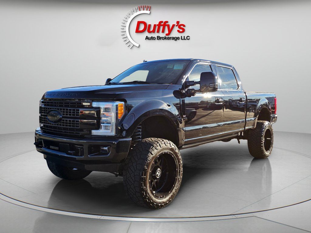 Used 2017 Ford F250 Platinum w/ Platinum Ultimate Package AWD/4WD image 17