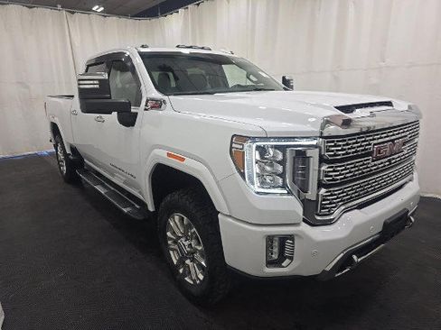 Used 2022 GMC Sierra 2500 Denali w/ Denali Ultimate Package AWD/4WD image 3