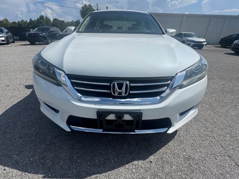 Used 2014 Honda Accord LX image 3