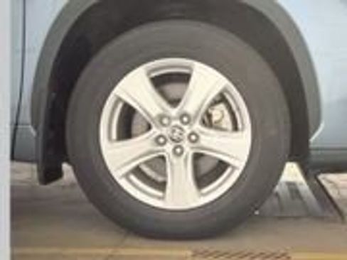 Used 2022 Toyota Highlander LE image 10