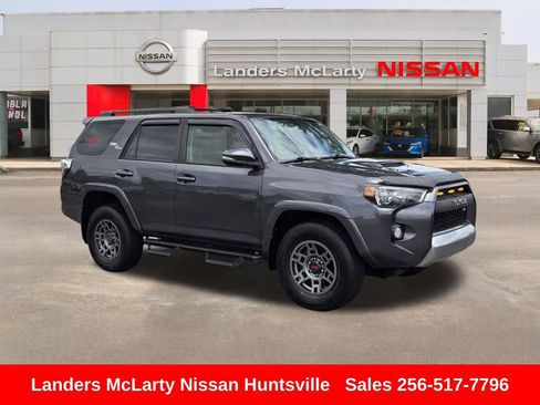 Used 2019 Toyota 4Runner TRD Off-Road Premium AWD/4WD image 1