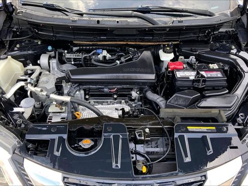 Used 2020 Nissan Rogue SV FWD image 31