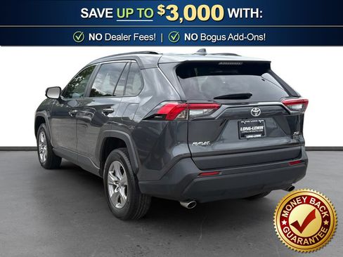 Used 2023 Toyota RAV4 XLE w/ Convenience Package FWD image 4