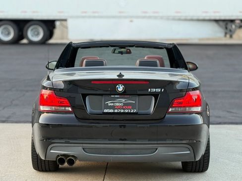 Used 2009 BMW 135i Convertible RWD image 8