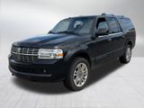 Used 2014 Lincoln Navigator L 4WD image 3