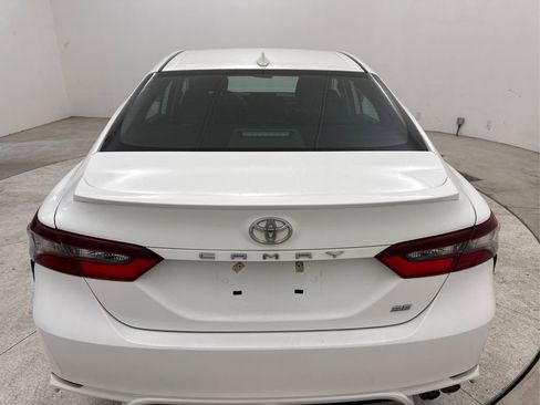 Used 2021 Toyota Camry SE image 38