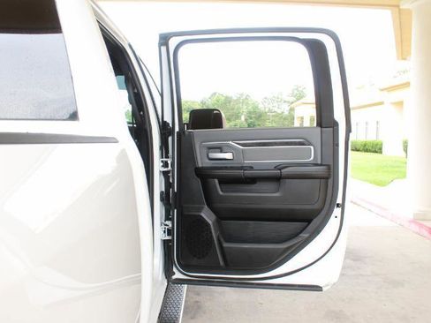 Used 2022 RAM 2500 Big Horn w/ Level A Equipment Group AWD/4WD image 30