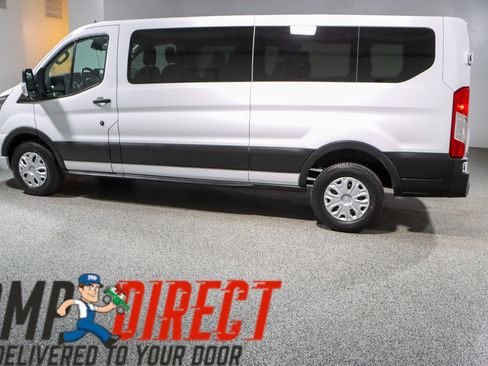 Used 2023 Ford Transit 350 XLT image 10