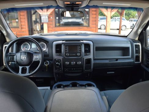 Used 2018 RAM 1500 Tradesman w/ Popular Equipment Group AWD/4WD image 9