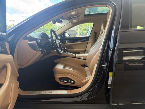 Used 2019 Porsche Panamera RWD image 10