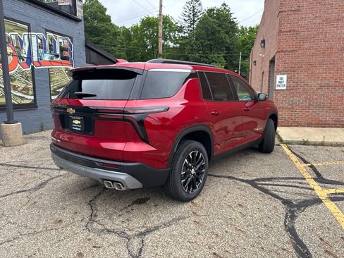 New 2026 Chevrolet Traverse LT w/ Sun and Wheel Package AWD/4WD image 4