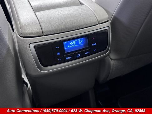 Used 2016 Toyota Highlander XLE FWD image 27