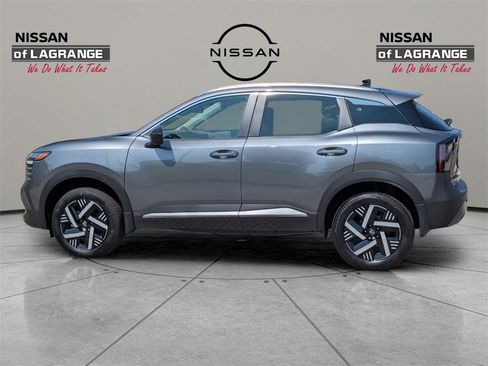 New 2026 Nissan Kicks SV image 8