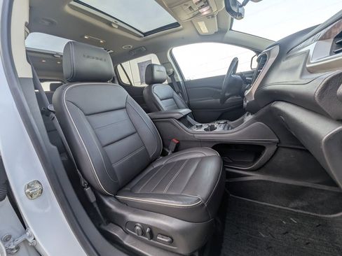 Used 2020 GMC Acadia Denali w/ Denali Ultimate Package image 27