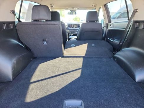 Used 2022 Kia Sportage LX FWD image 31