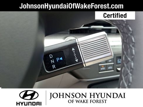 Certified 2025 Hyundai Kona SEL FWD image 12