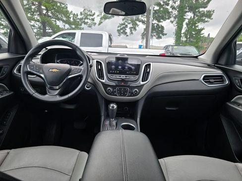 Certified 2021 Chevrolet Equinox Premier w/ LPO, Cargo Package FWD image 12
