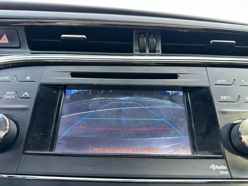 Used 2013 Toyota Avalon XLE Touring FWD image 24