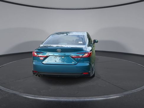 Used 2025 Toyota Camry SE w/ Multimedia Upgrade Package FWD image 7