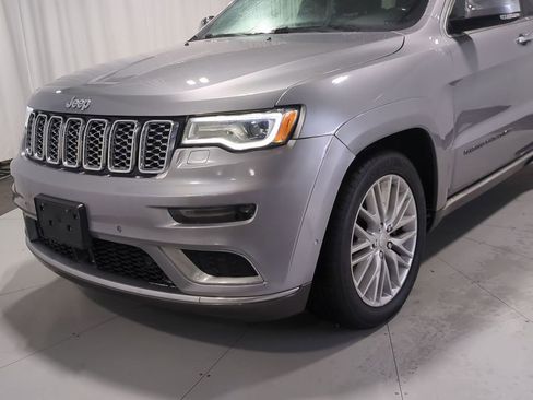 Used 2018 Jeep Grand Cherokee Summit image 11