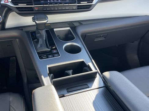 Used 2023 Toyota Sienna XSE image 16