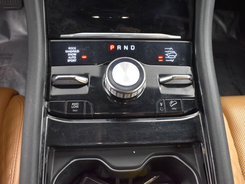 Used 2022 Jeep Grand Cherokee Summit w/ Advanced Protech Group IV AWD/4WD image 25