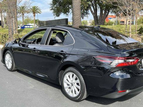 Used 2021 Toyota Camry LE image 50