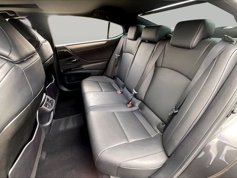 Used 2023 Lexus ES 350 F Sport w/ Accessory Package (Z2) FWD image 18