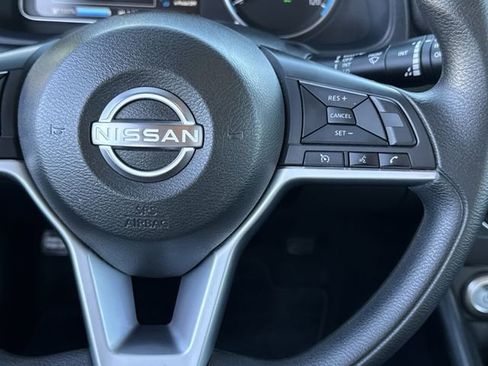 Certified 2025 Nissan Leaf S image 14