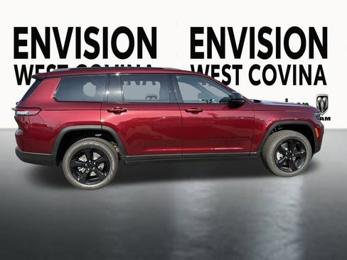 New 2025 Jeep Grand Cherokee L Limited w/ Black Appearance Package image 9