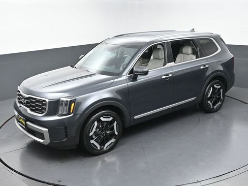 Used 2024 Kia Telluride S w/ S Sunroof Package FWD image 41