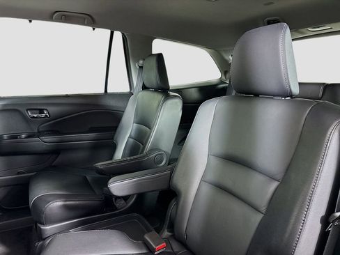 Used 2019 Honda Pilot Touring image 27