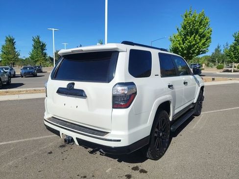 Used 2021 Toyota 4Runner Nightshade AWD/4WD image 3