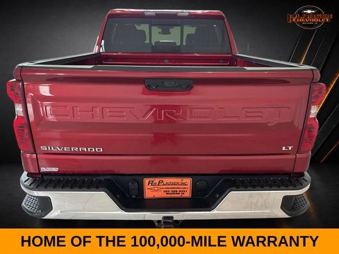 Used 2022 Chevrolet Silverado 1500 LT w/ Convenience Package II AWD/4WD image 3
