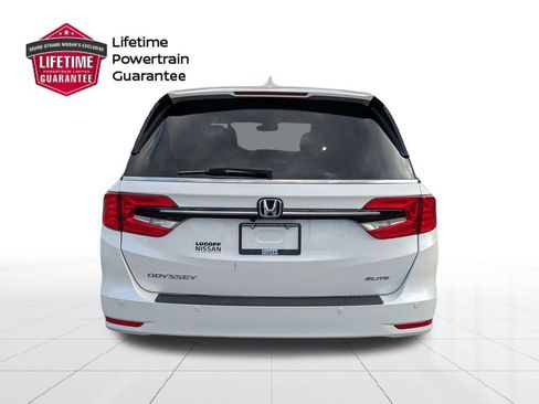 Used 2024 Honda Odyssey Elite image 4