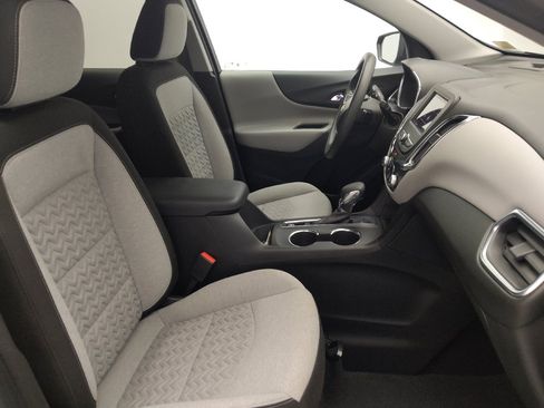 Used 2022 Chevrolet Equinox LS w/ LS Convenience Package FWD image 21