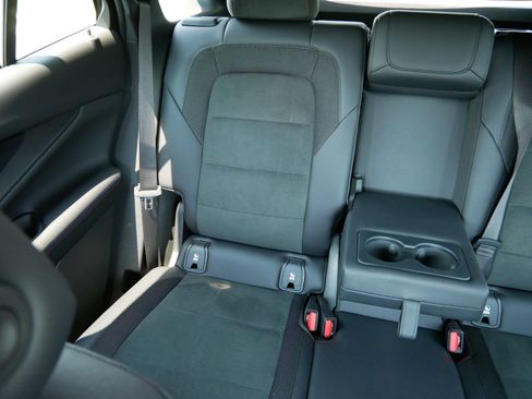 Used 2024 Chevrolet Blazer EV RS AWD/4WD image 11