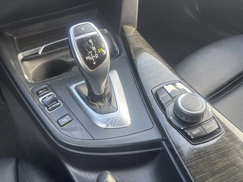 Used 2017 BMW 330i Sedan image 39