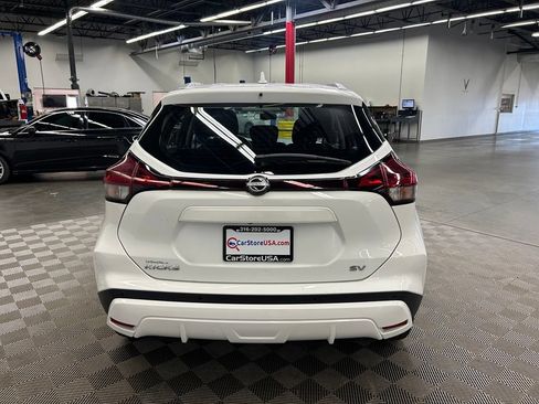 Used 2022 Nissan Kicks SV FWD image 6