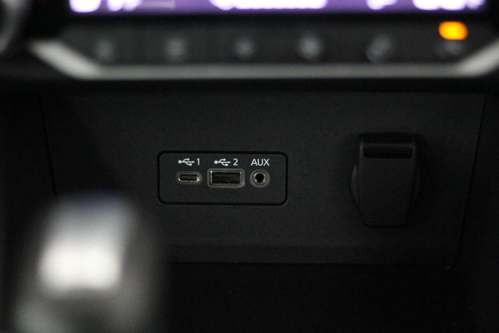 Used 2022 Nissan Sentra SR w/ SR Premium Package FWD image 26