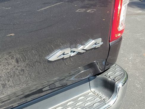Used 2019 RAM 1500 Big Horn AWD/4WD image 8